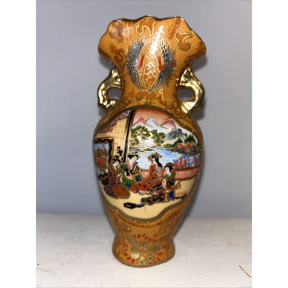 SATSUMA JAPAN VASE, Maranelo Sticker Porcelain Gilt  6" Ornate Moriage Technique